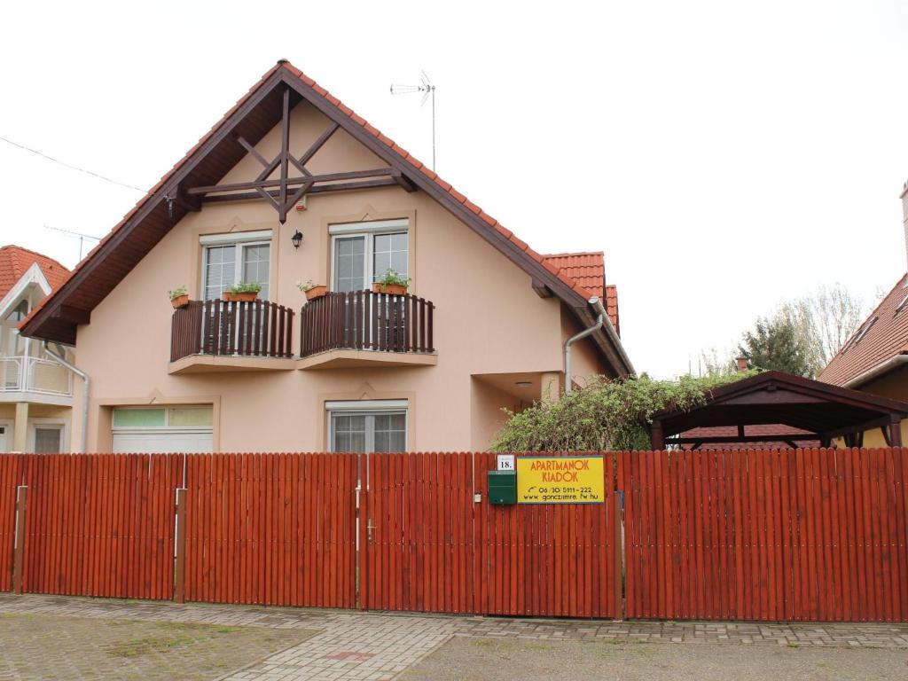 Imre Apartman Hajdúszoboszló Exteriér fotografie